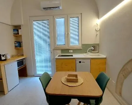 Mandorleolio Versomare * Polignano a Mare