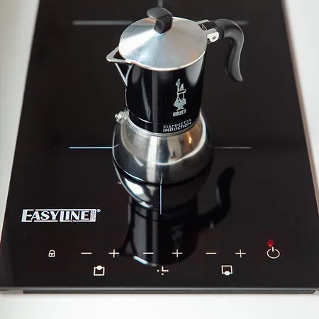 Mandorleolio Versomare Полиньяно-а-Маре